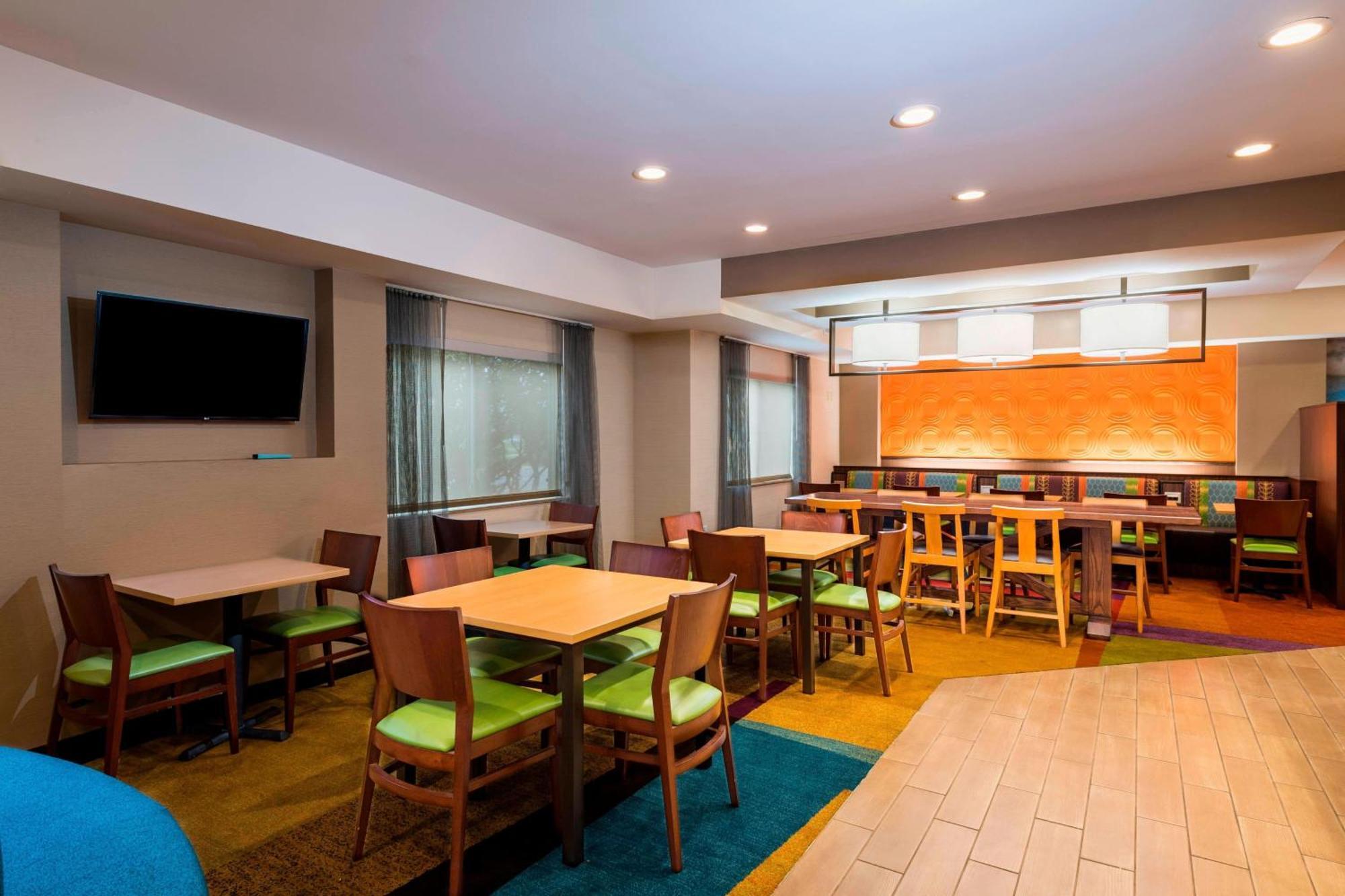 Fairfield Inn And Suites St Petersburg Clearwater Pinellas Park Exterior foto